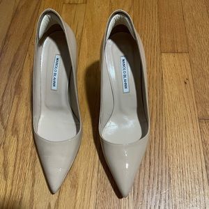 Manolo Blahink Nude heels size 40